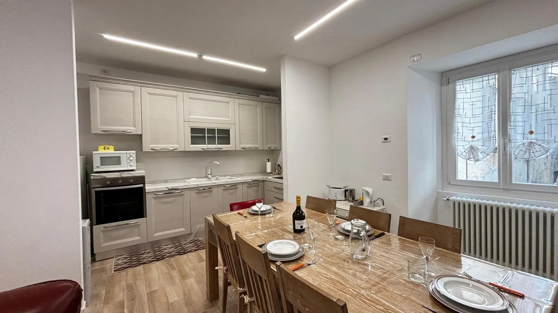 Casa Manzoni Gravedona - Larihome A84